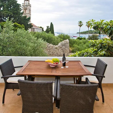 Apartment Grgo Hvar Town